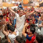 A Spanish-speaking showdown on American soil
